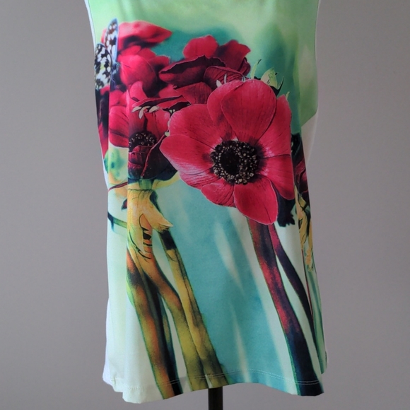 Flower Tank Top - Picture 2 of 4